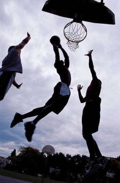Athlete's Fractured Wrist Plays into Game