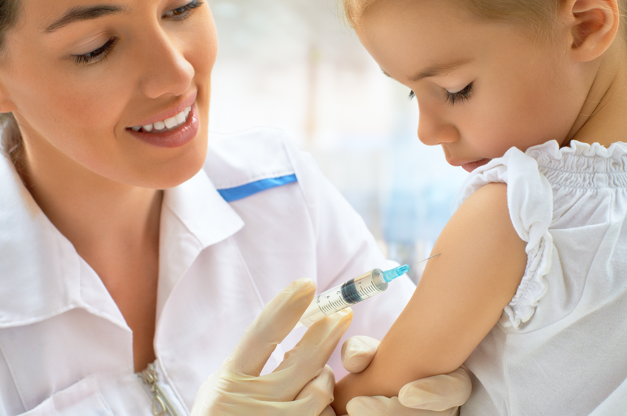 For Egg-Allergic Kids, Nasal Flu Vaccine Appears Safe