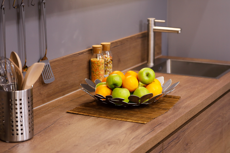 How to Stop Overeating when Working from Home