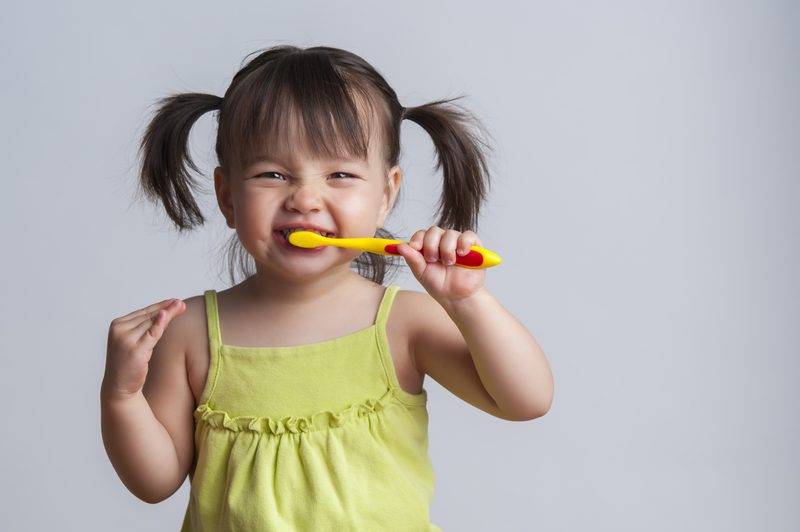Teaching Kids to Brush Their Teeth