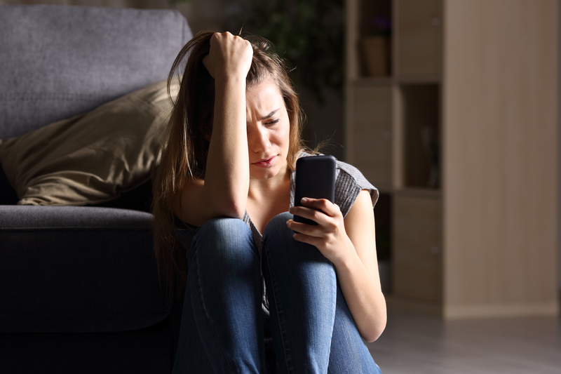 How Screen Time Affects Teens' Emotions
