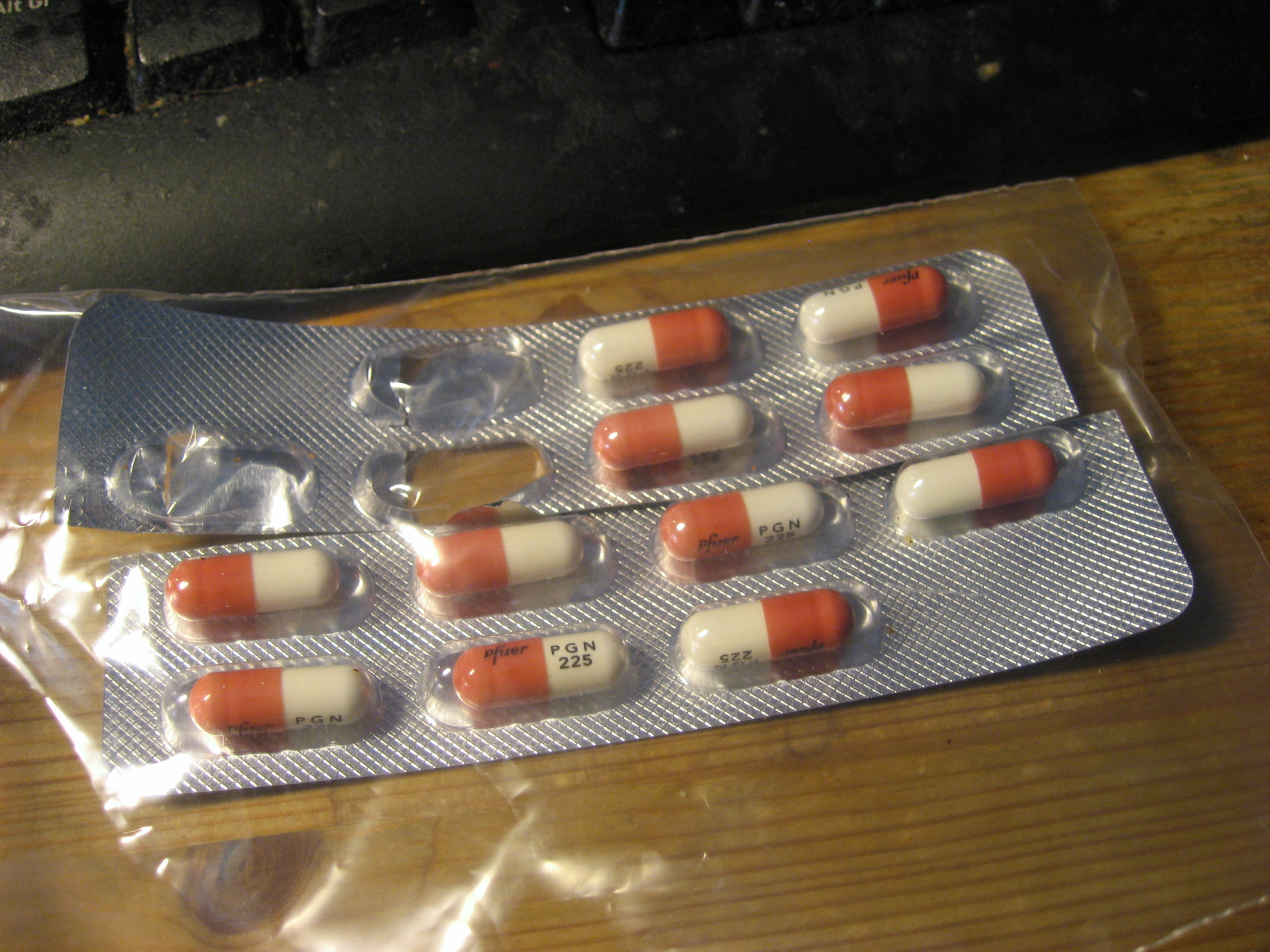 Pfizer Stops Phase 3 Trial Of Lyrica 