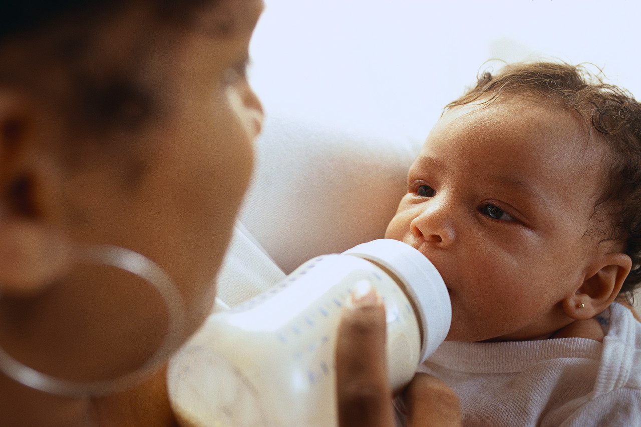 How Women Choose: Breast or Bottle