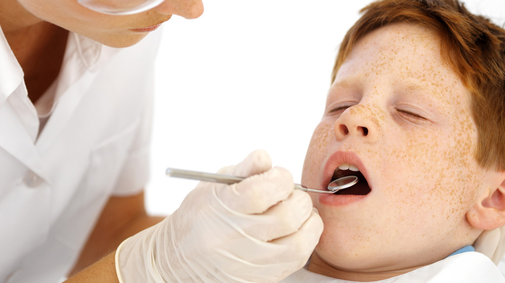 The Best Way to Look After Kids' Teeth