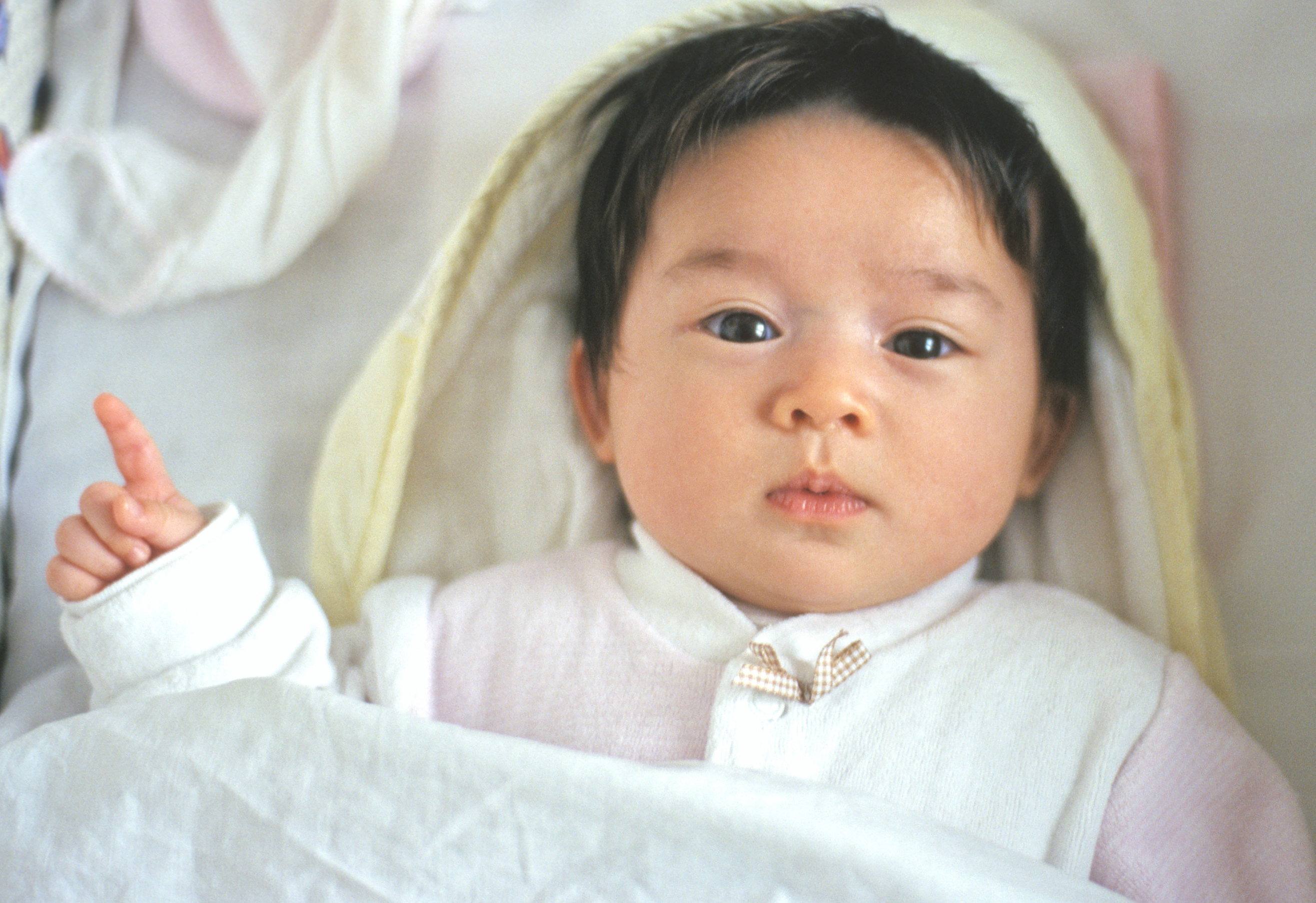 Obese Moms May Deprive Babies of Iron