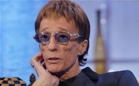Bee Gees Singer Robin Gibb Loses Cancer Battle 