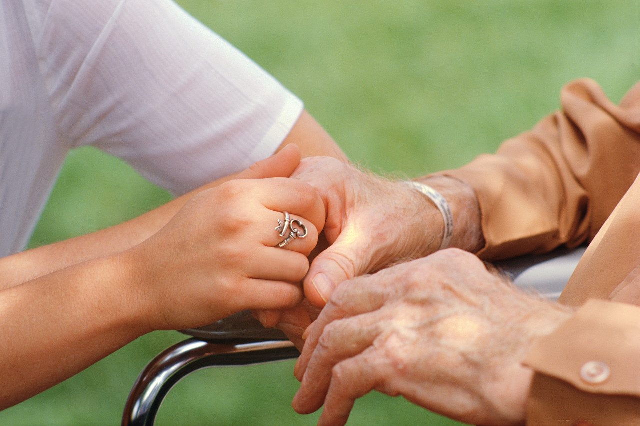 Seniors Haven't Adjusted to Declining Sight