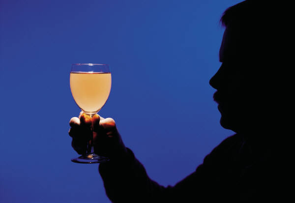 Social Drinking Keeps Alzheimer's Away