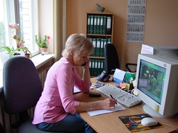 Guiding Women's Cancer Prevention Steps